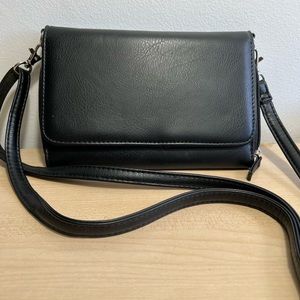 Mundi RFID crossbody accordion travel wallet / purse